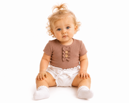 Baby Nellys Dojčenské rebrované body s gombíkmi kr. rukáv, Girl - hnedé, veľ. 68